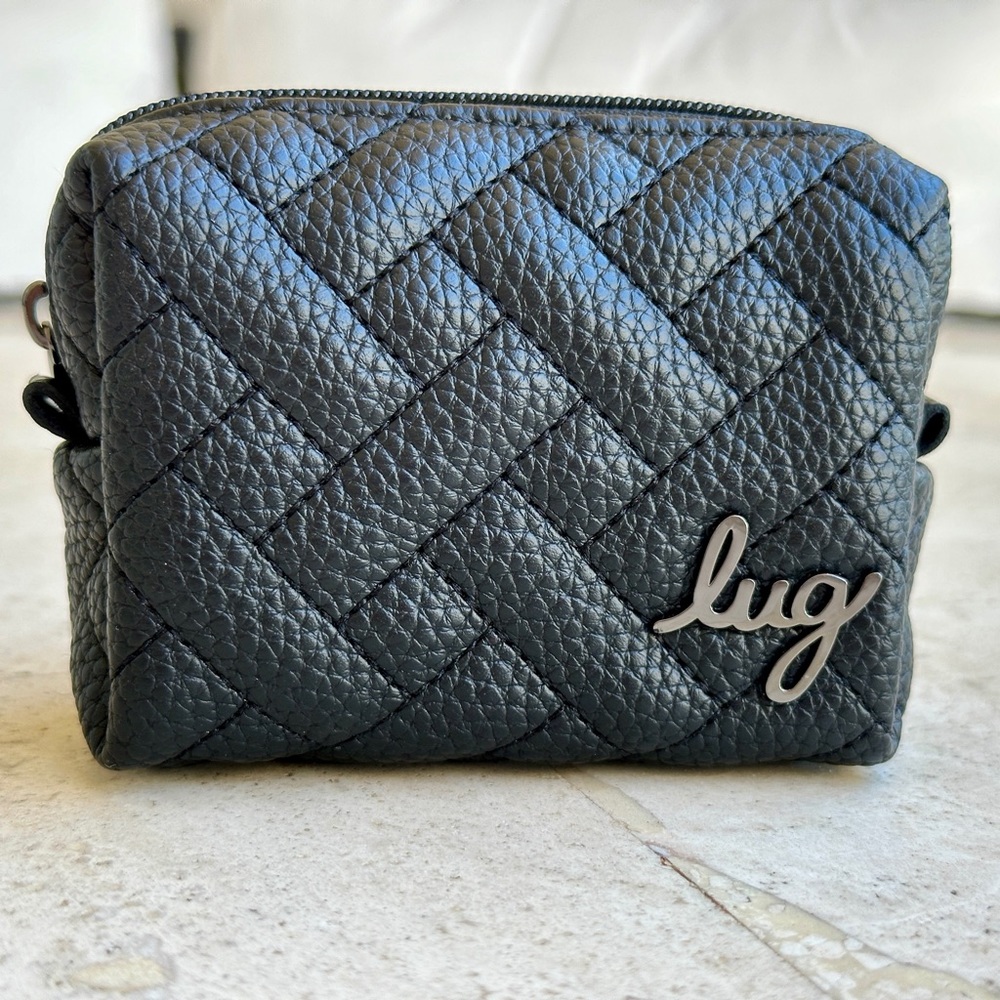 Lug Choo Choo Mini Classic VL Pill Organizer Box (Black) NWOT